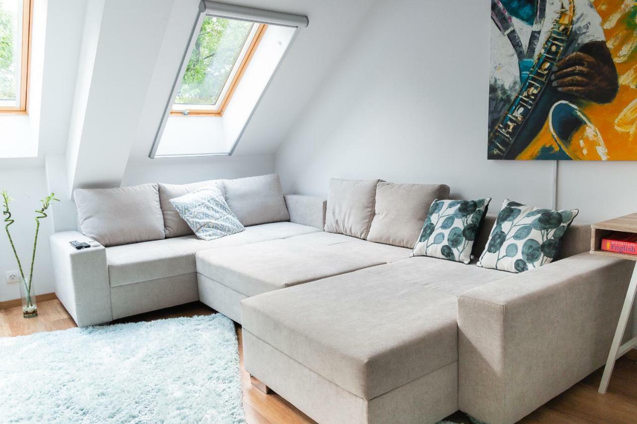 Cozy Flat In The Heart Of The City ออราแด ภายนอก รูปภาพ
